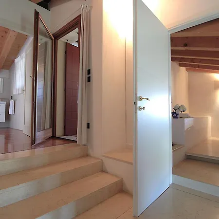 Terrace Apartment, Pool, Garden, Treviso Apartment *