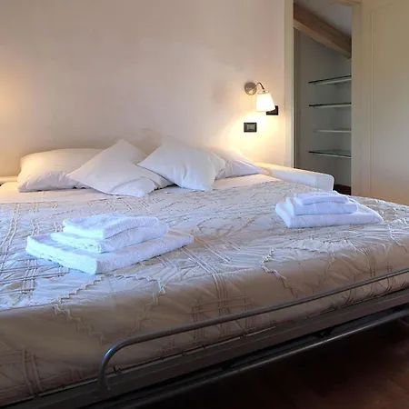 Terrace Apartment, Pool, Garden, Treviso *