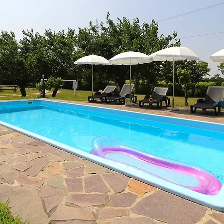 Terrace Apartment, Pool, Garden, Treviso Appartement *