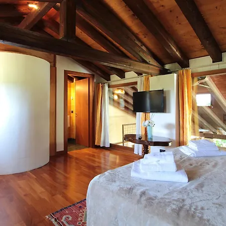 Apartments, Pool, Garden, Treviso