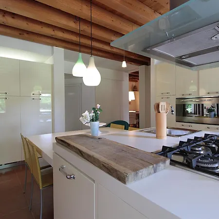 Apartment Apartments, Pool, Garden, Treviso Silea