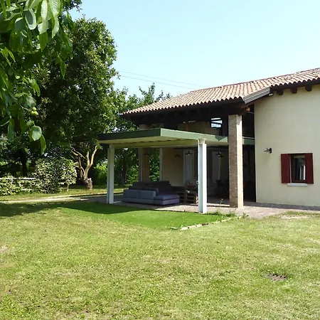 Apartments, Pool, Garden, Treviso Silea